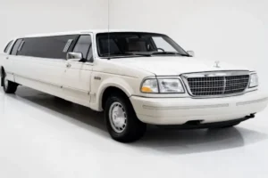 Lincoln Navigator Stretch Limo Service Toronto